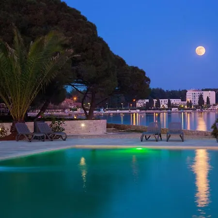 Katja With Garden And Pool 3*