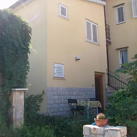 Gostinjska kuća Katja With Garden And Pool Porec